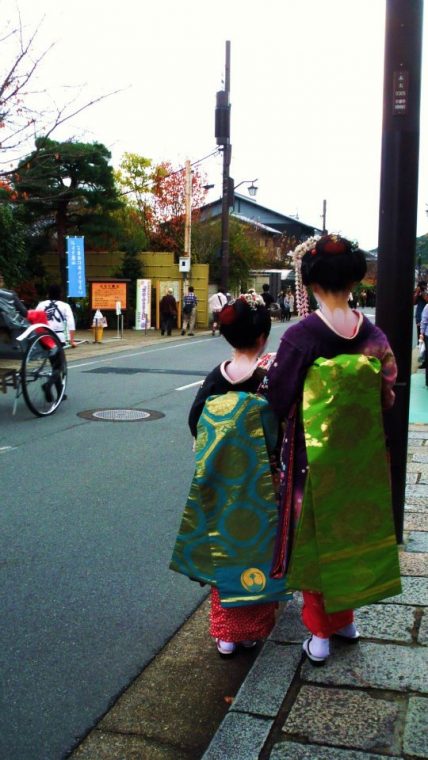 京の花街 京都を代表する５つの花街の魅力に触れてみましょう お座敷体験 宴 Utage
